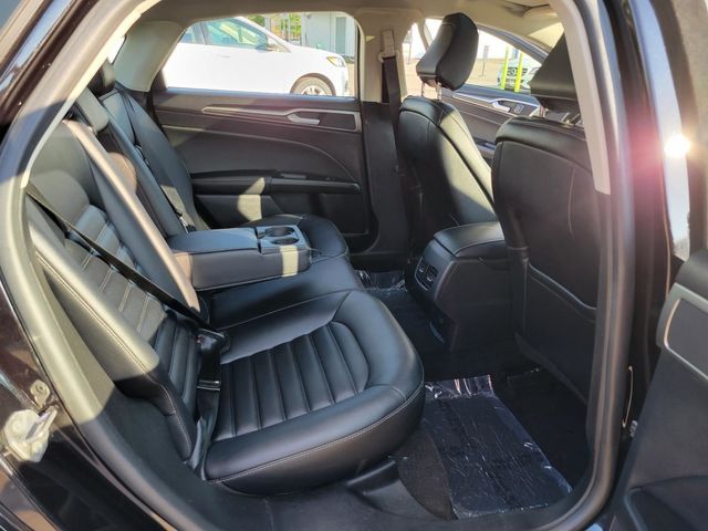 2020 Ford Fusion SEL Sedan 4D - 21518095 - 29