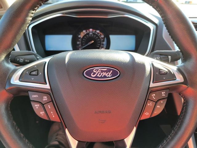 2020 Ford Fusion SEL Sedan 4D - 21518095 - 32