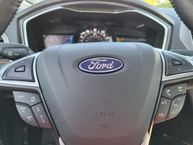 2020 Ford Fusion SEL Sedan 4D - 21518095 - 35