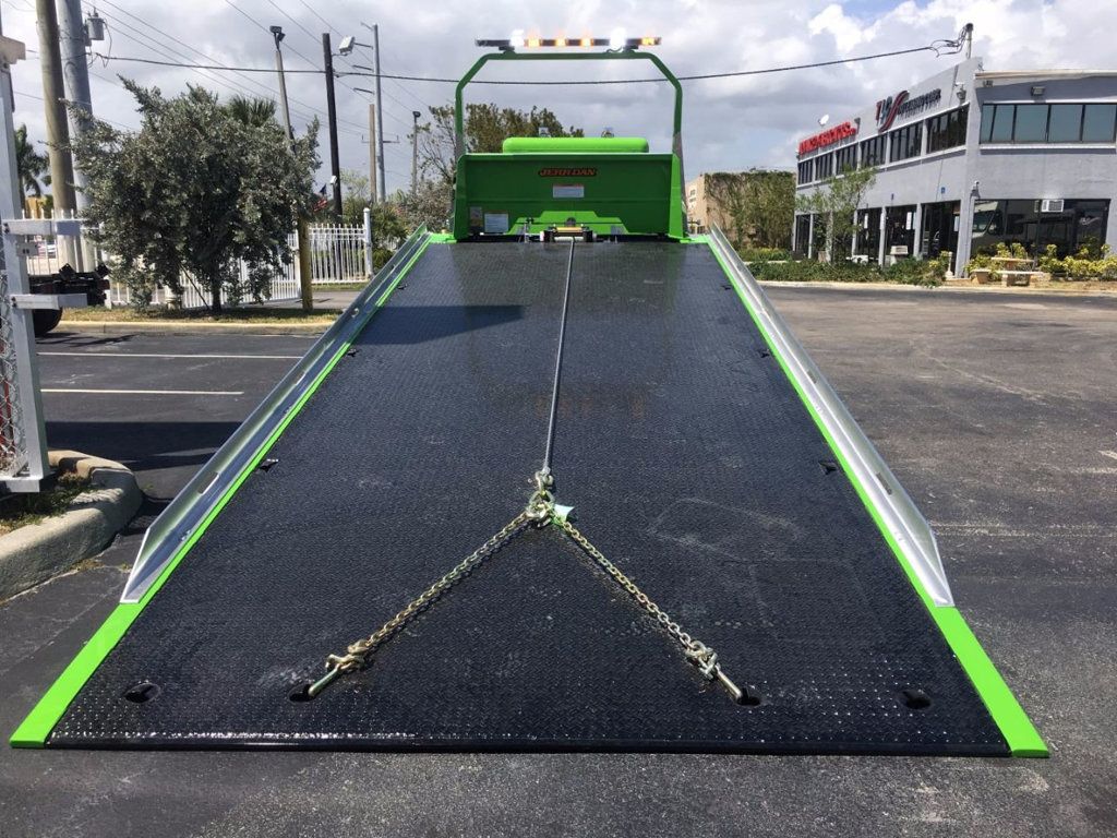 2020 Peterbilt 337 w/ 22ft Jerr-Dan Custom StepSide Classic Car Carrier - 16306682 - 33