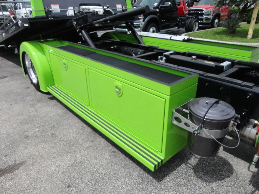 2020 Peterbilt 337 w/ 22ft JerrDan Custom StepSide Classic Low Pro Carrier - 20861709 - 35