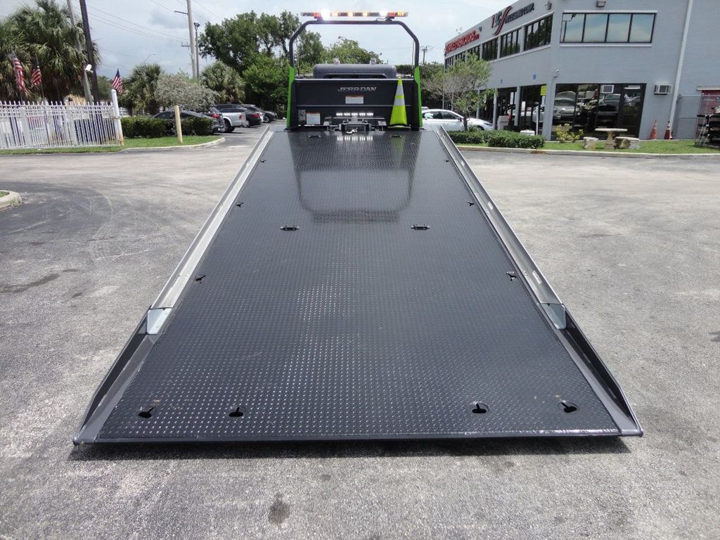 2020 Peterbilt 337 w/ 22ft JerrDan Custom StepSide Classic Low Pro Carrier - 20861709 - 39