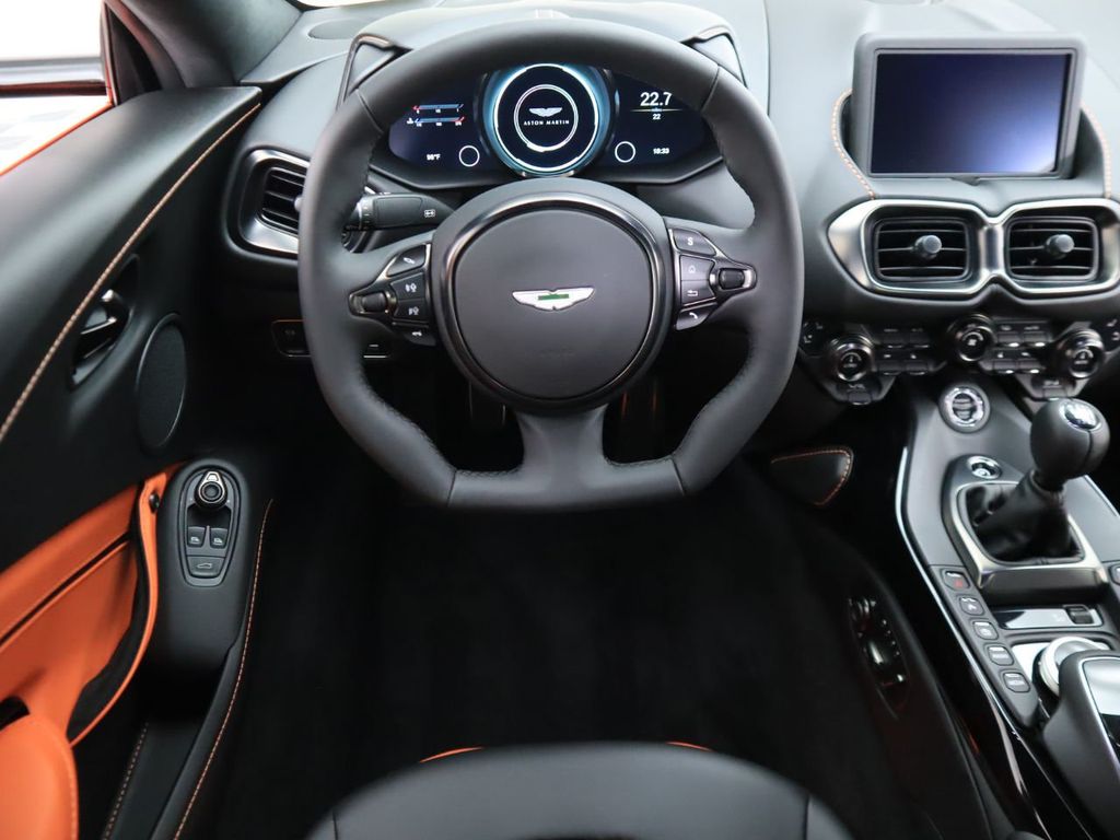 2021 Aston Martin Vantage Coupe Manual - 20935843 - 9