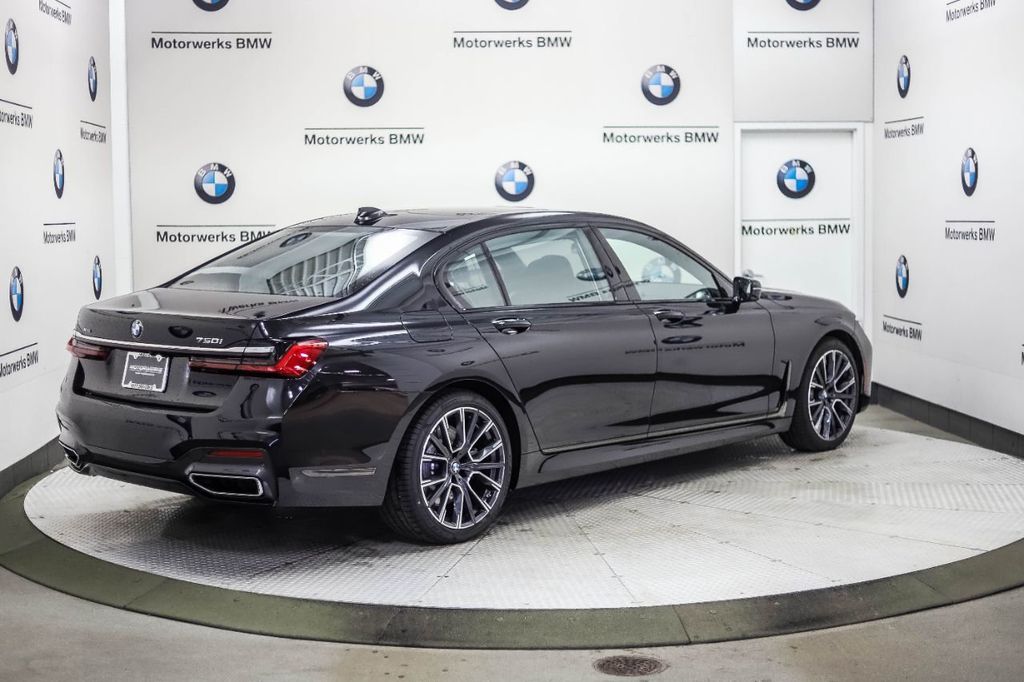 2021 New BMW 7 Series 750i xDrive at PenskeLuxury.com - WBA7U2C04MCF00001