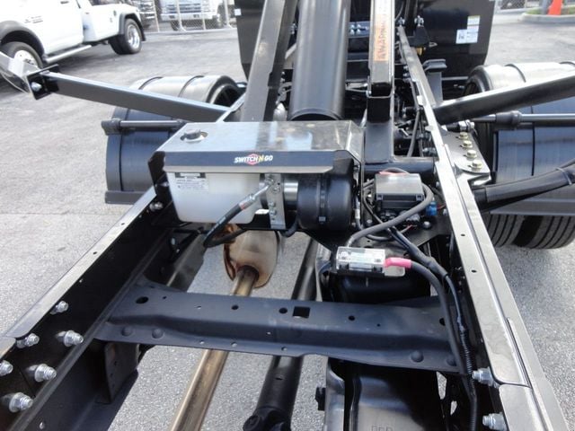 2021 Ford F550 14FT SWITCH-N-GO..ROLLOFF TRUCK SYSTEM WITH CONTAINER.. - 21051086 - 34