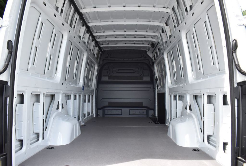 2021 New Mercedes-Benz Sprinter Cargo Van 2500 High Roof V6 170