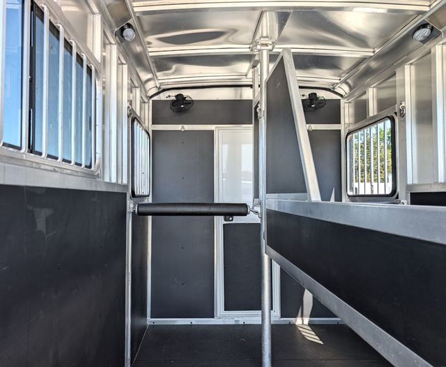 2021 Shadow 2 Horse KingMate Straight Load Step Up  - 20187800 - 5
