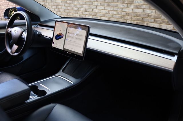 2021 Tesla Model 3 Standard Range Plus RWD - 22939971 - 25