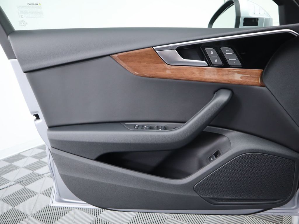 2022 Audi A4 Sedan Premium 40 TFSI quattro - 21170623 - 23