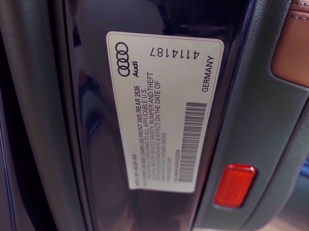 2022 Audi A4 Sedan Premium Plus 40 TFSI quattro - 21123349 - 8