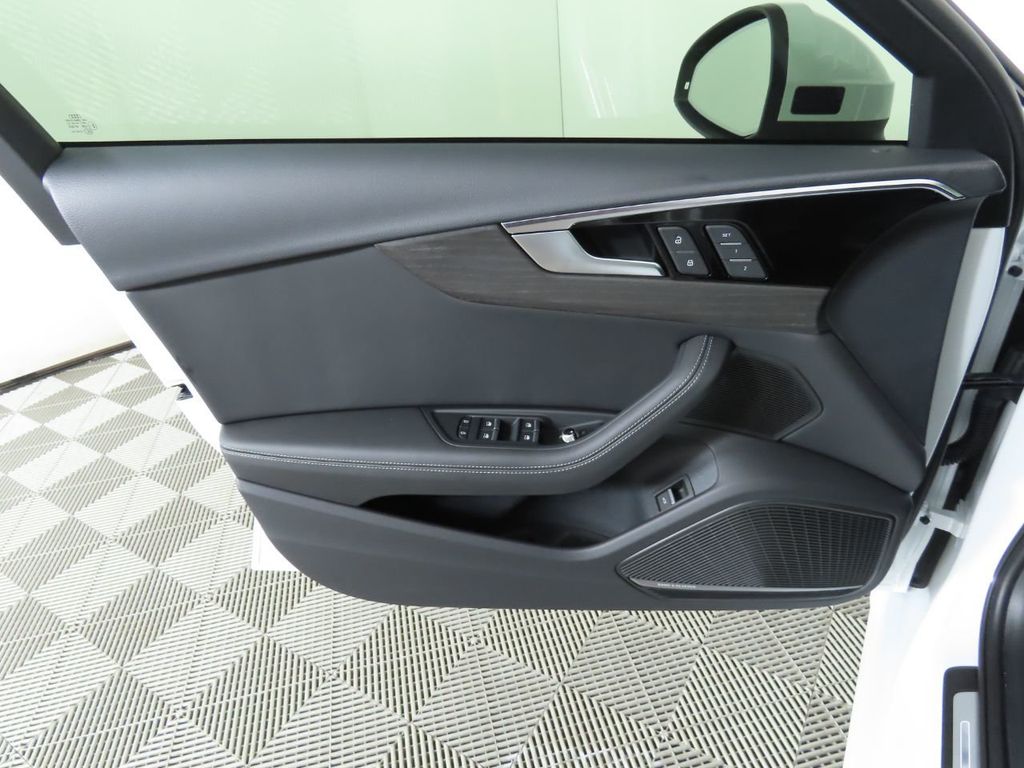 2022 Audi A4 Sedan S line Premium Plus 45 TFSI quattro - 21172405 - 25