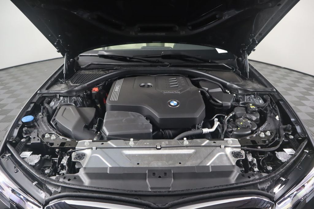 2022 BMW 3 Series 330i Sedan - 21167174 - 8