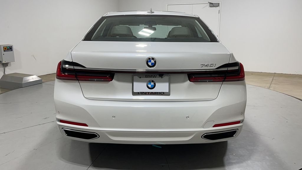 Bmw 740i 2022