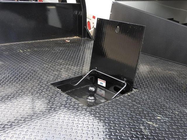 2022 CM TRUCK BED RD2 RD TRUCK BED 11'4 X 97 X 84 X 34 - 19282545 - 3