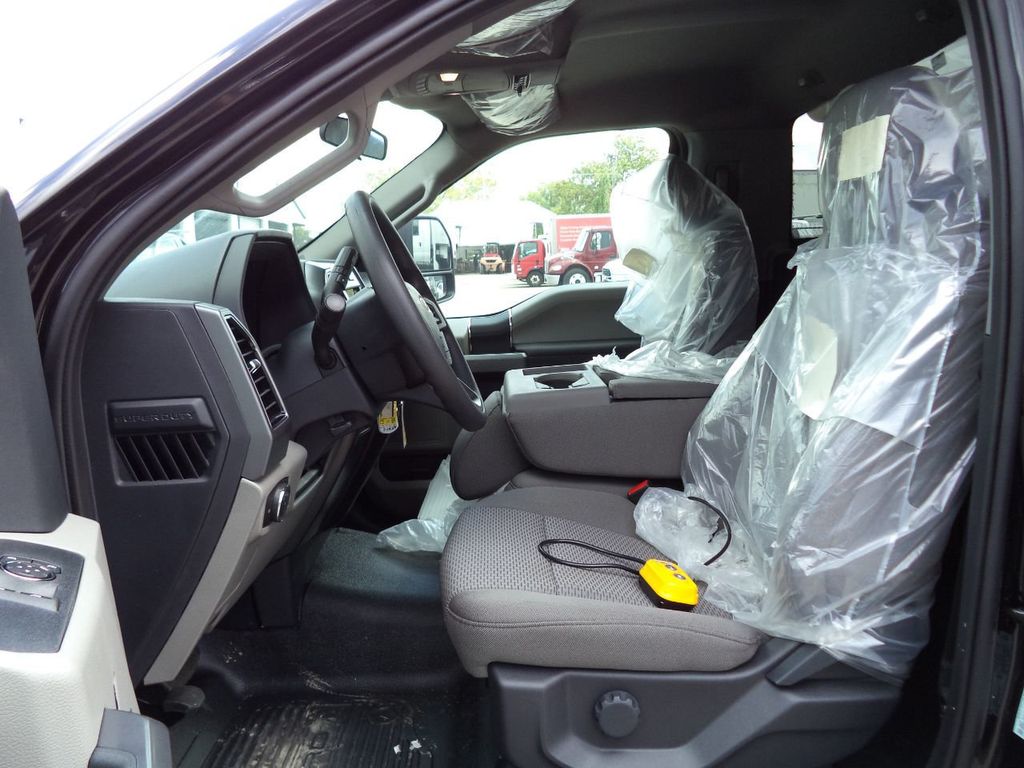 2022 Ford F550 Gas 4X4 w/ 14ft Aluminum Voth Landscape Dump Body - 22118433 - 33