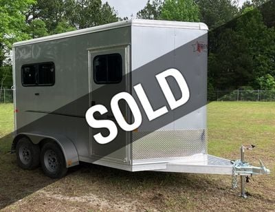 2022 Frontier 2022 Frontier 2 Horse Slant with Drop Feed Windows