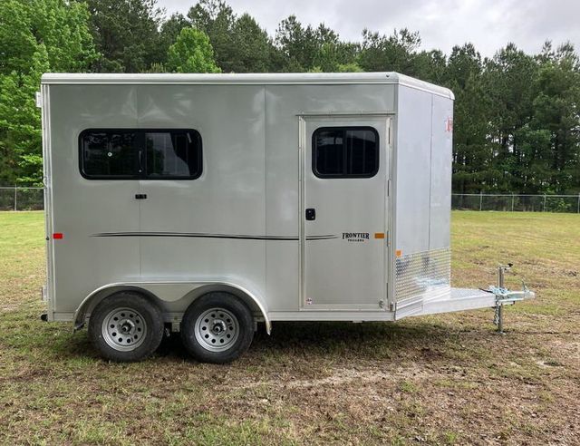 2022 Frontier 2 Horse Slant with Drop Feed Windows & Escape Door  - 21446143 - 10