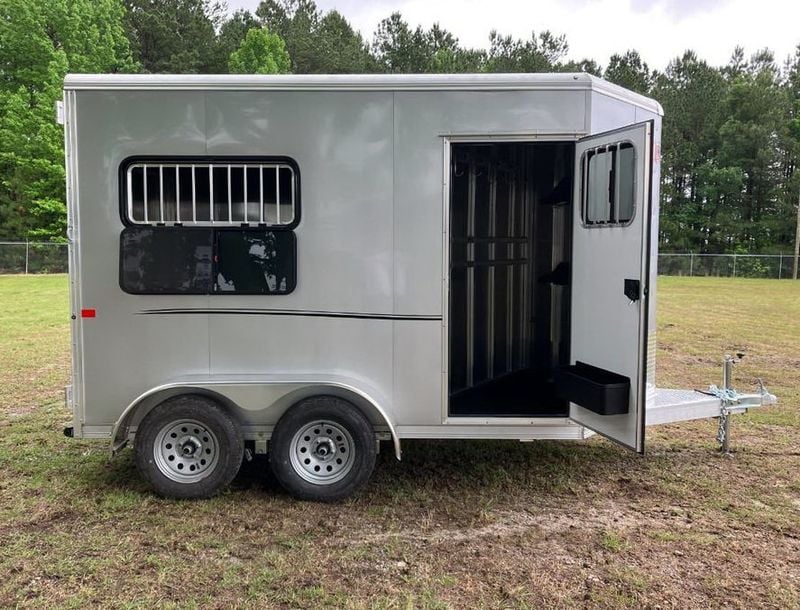 2022 Frontier 2 Horse Slant with Drop Feed Windows & Escape Door  - 21446143 - 11