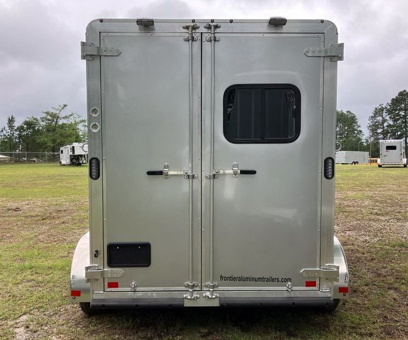 2022 Frontier 2 Horse Slant with Drop Feed Windows & Escape Door  - 21446143 - 4