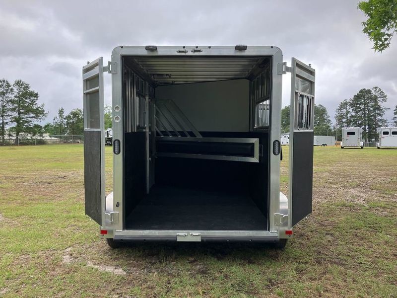 2022 Frontier 2 Horse Slant with Drop Feed Windows & Escape Door  - 21446143 - 5