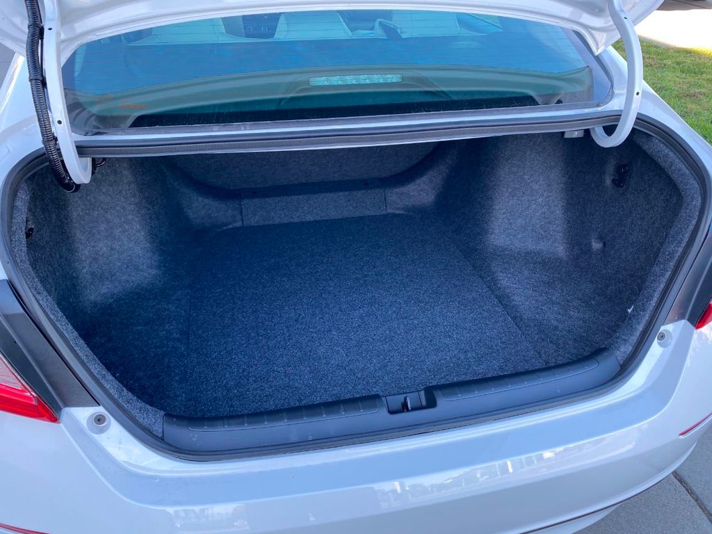 2022 New Honda Accord Sedan LX 1.5T CVT at