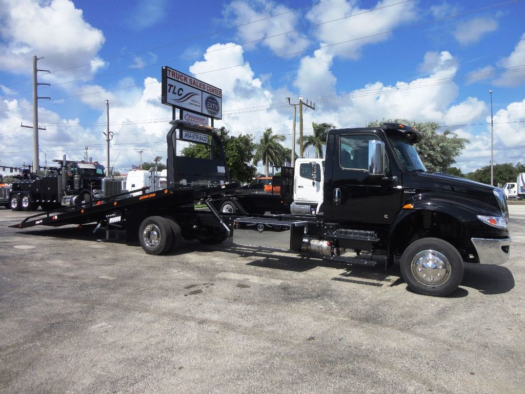 https://cdn.ebizautos.media/new-2022-international-mv607-21jerrdanrollbacktowtruck21rrsb-10340-20942989-16-1024.jpg