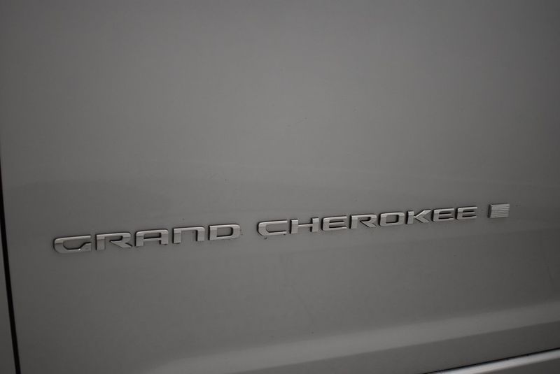 2022 Jeep Grand Cherokee L Overland 4x4 - 21188873 - 11