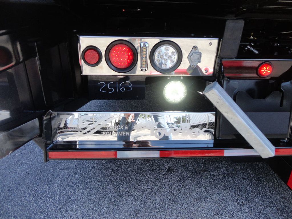 2022 Mack MD6 Enclosed TowBox 22ft JerrDan *Shark* Rollback Tow Truck - 21525844 - 63