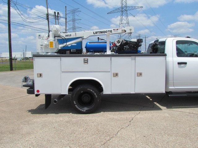 2022 Ram 3500 Mechanics Service Truck 4x4 - 21149507 - 17