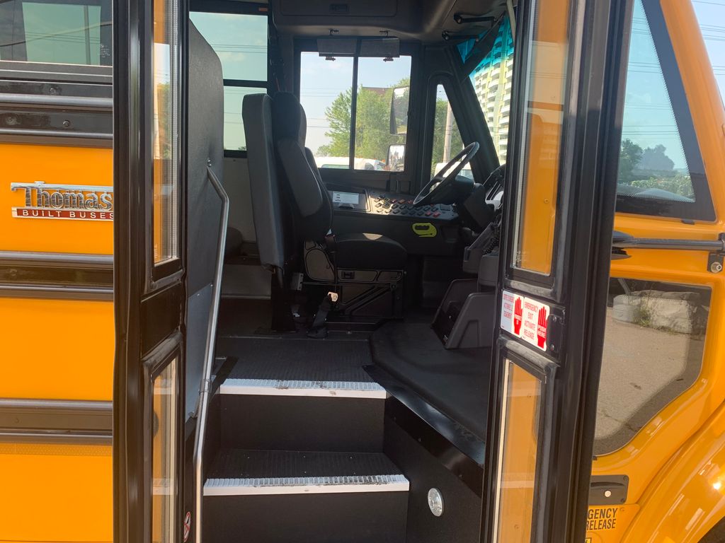 2022 Thomas Bus