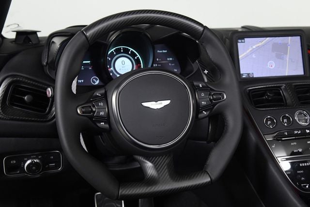 2023 Aston Martin DBS Volante - 22273528 - 8