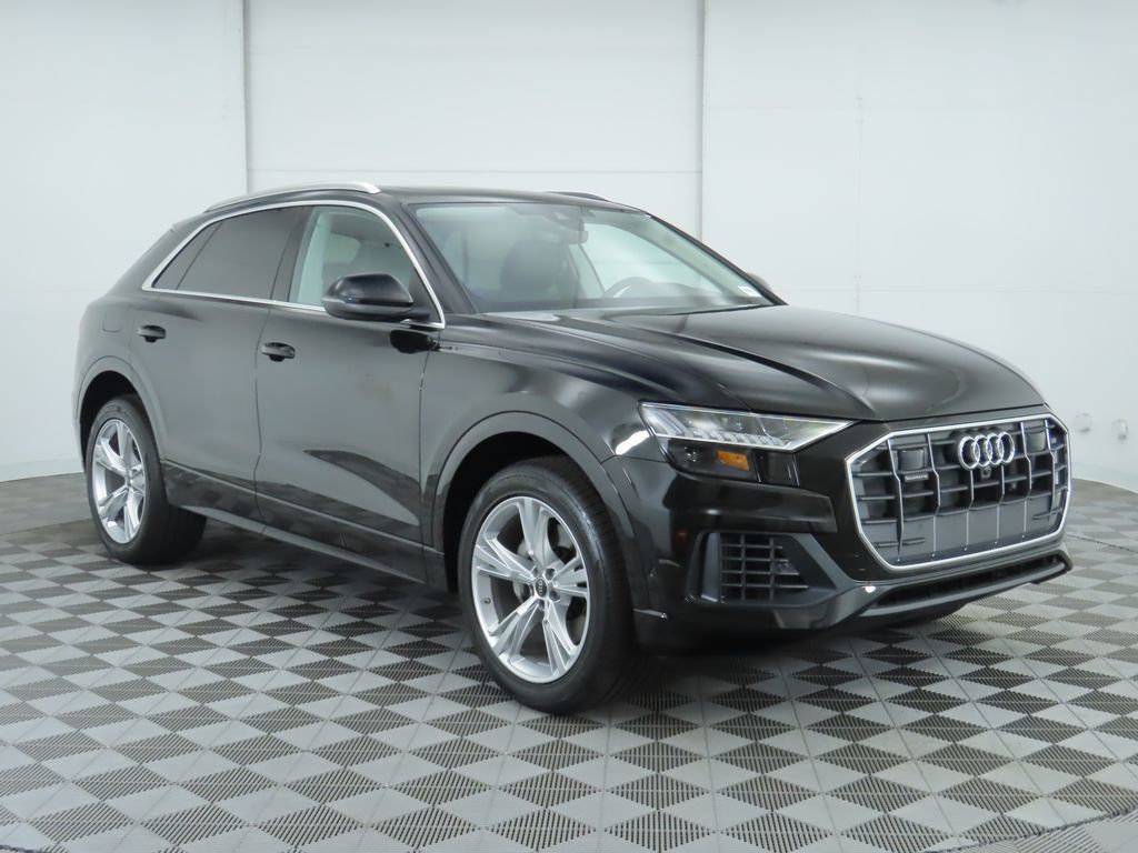 https://cdn.ebizautos.media/new-2023-audi-q8-premiumplus55tfsiquattro-835-22202711-3-1024.jpg