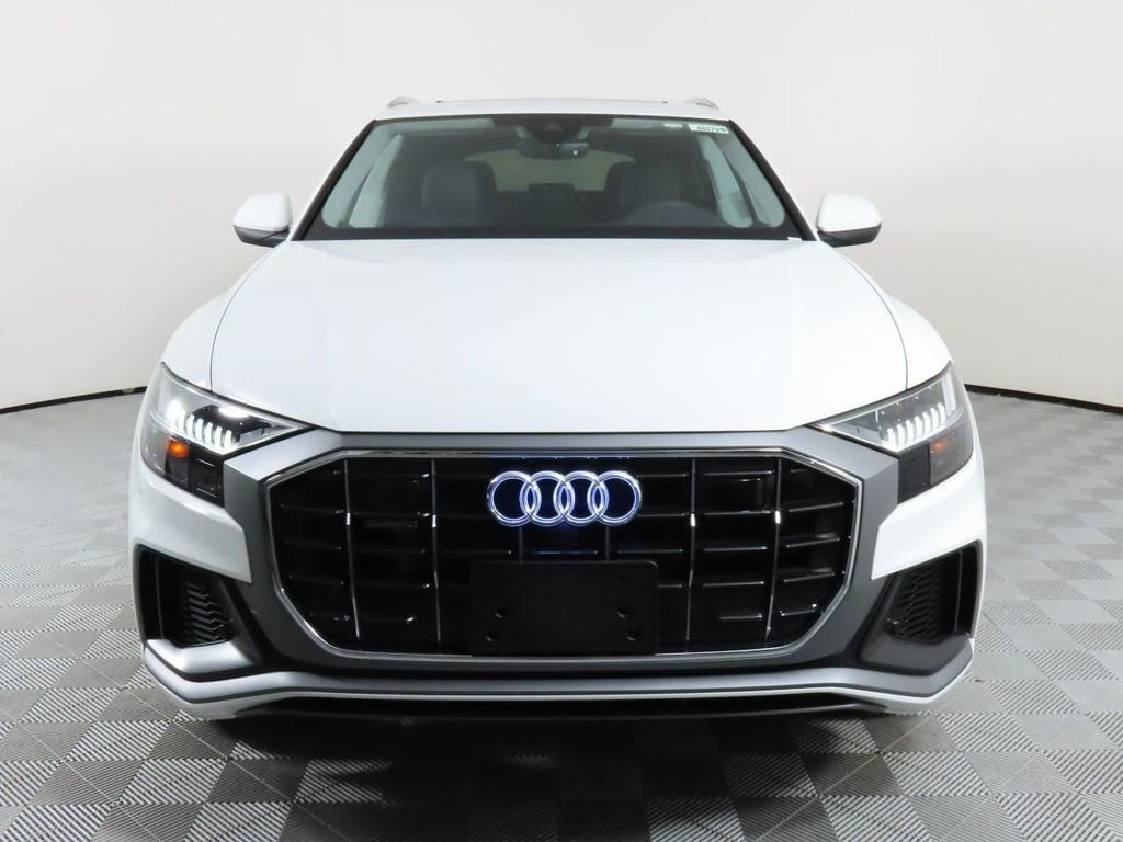 https://cdn.ebizautos.media/new-2023-audi-q8-premiumplus55tfsiquattro-8485-21892478-8-1024.jpg