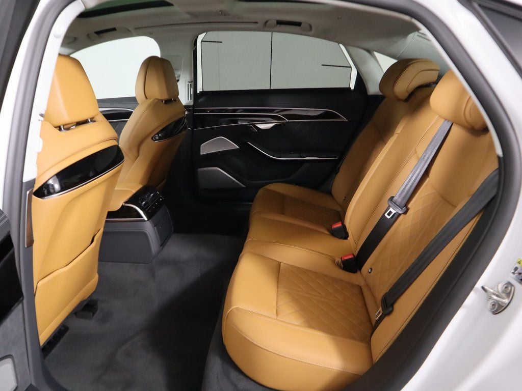 Audi on sale s8 seats