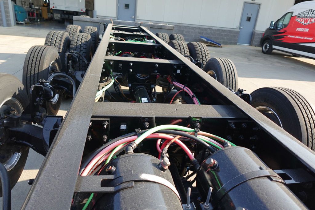 2023 Autocar DC64 Cab & Chassis - Diesel - 22902736 - 22