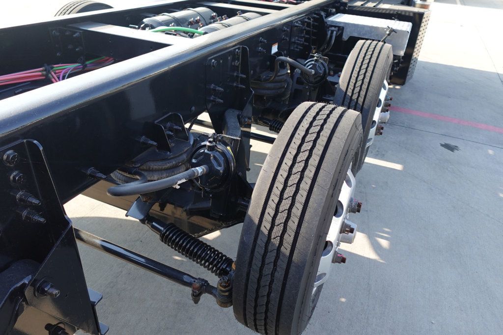 2023 Autocar DC64 Cab & Chassis - Diesel - 22902736 - 25