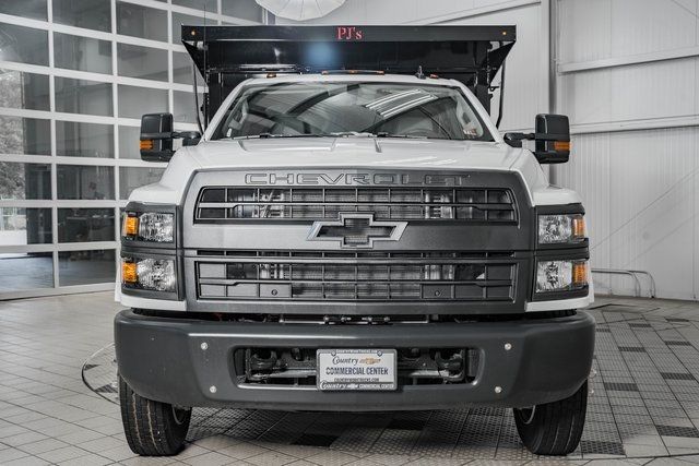 2023 Chevrolet Silverado 5500HD 5500HD REG CAB * 6.6 DURAMAX * 14' DUMP W/ I-PACK BOX - 21961219 - 1