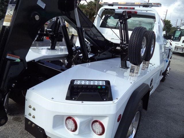2023 Chevrolet Silverado 6500HD 4x2 w/ JerrDan MPL40 Wrecker 8 Ton Dual Winch Underlift - 22745885 - 18