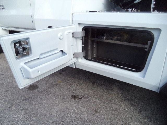 2023 Chevrolet Silverado 6500HD 4x2 w/ JerrDan MPL40 Wrecker 8 Ton Dual Winch Underlift - 22745885 - 27