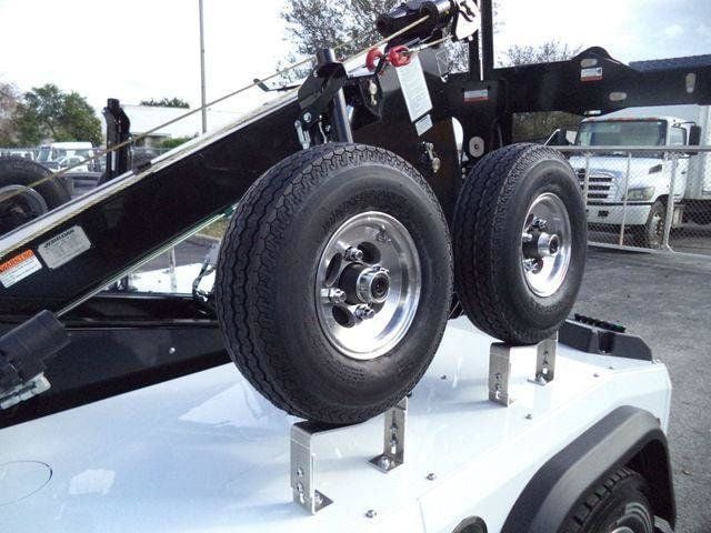 2023 Chevrolet Silverado 6500HD 4x2 w/ JerrDan MPL40 Wrecker 8 Ton Dual Winch Underlift - 22745885 - 28