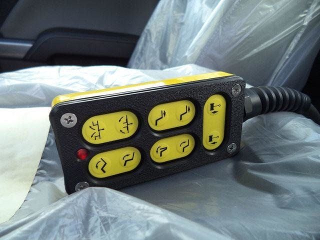 2023 Chevrolet Silverado 6500HD 4x2 w/ JerrDan MPL40 Wrecker 8 Ton Dual Winch Underlift - 22745885 - 34