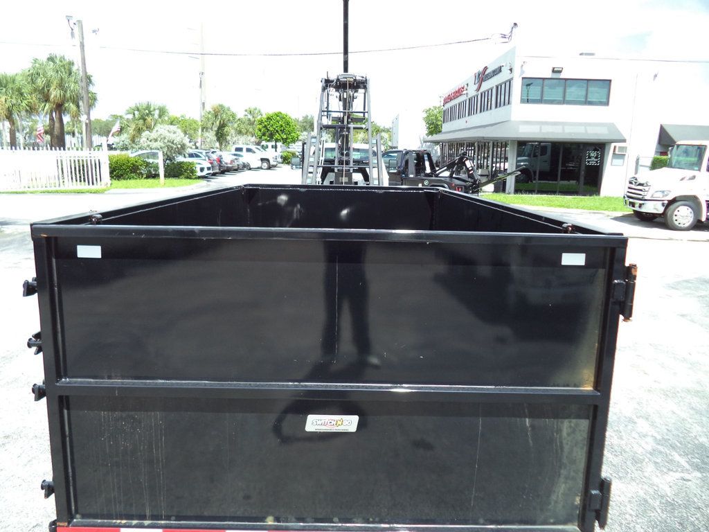 2023 Chevrolet SILVERADO 6500HD With 14ft Roll-Off Truck 17 Yard Grapple Boom & Seat - 22921404 - 40
