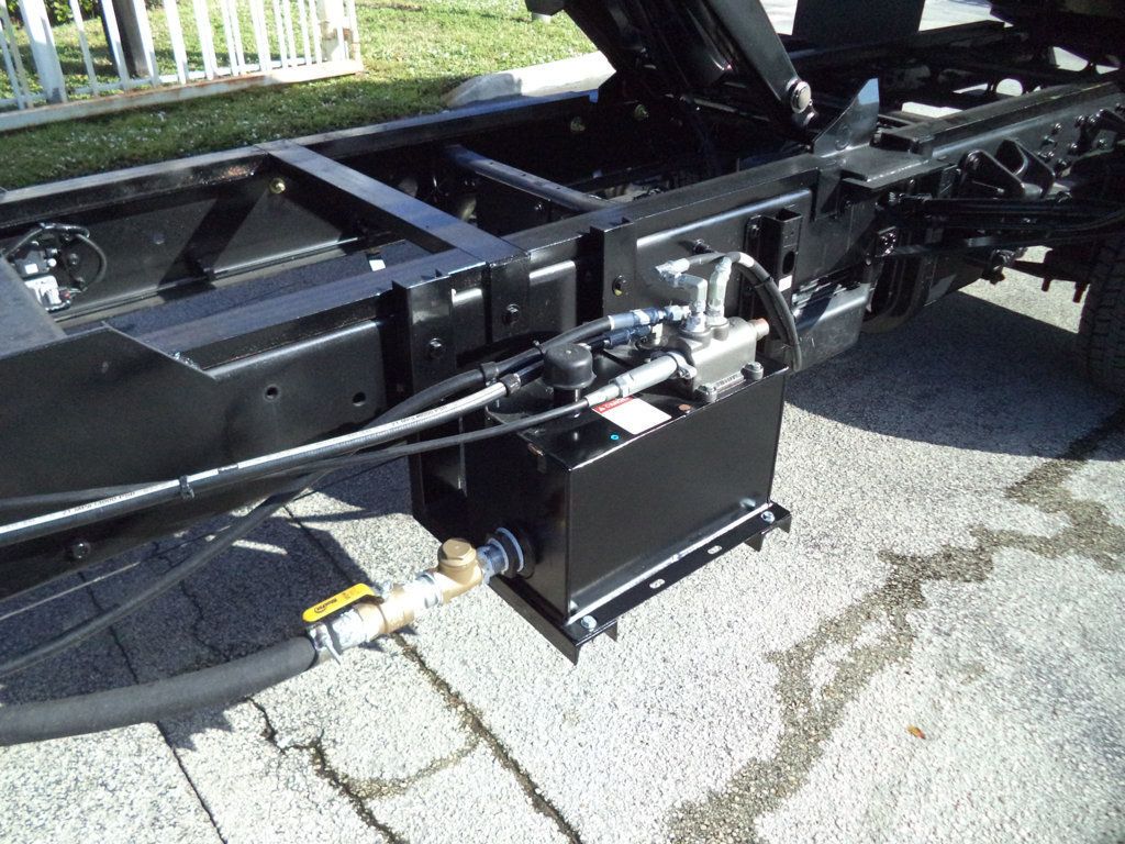 2023 Chevrolet Silverado 6500HD With 18ft Steel Dump Truck 21 Yard Grapple Boom & Seat - 22724570 - 17