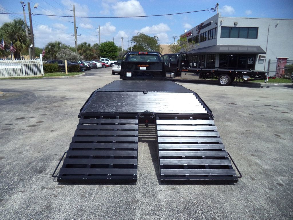 2023 Chevrolet Silverado 6500HD With 21ft Dovetail Beavertail Ramp Truck Equipment Haul - 22362788 - 12