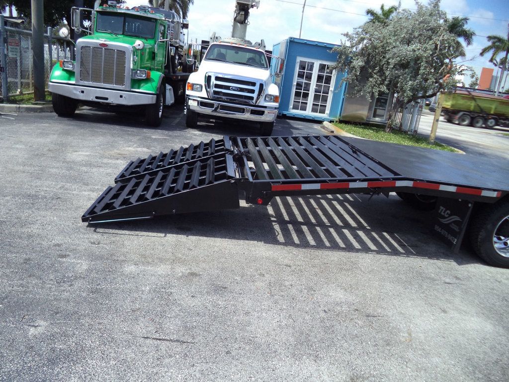 2023 Chevrolet Silverado 6500HD With 21ft Dovetail Beavertail Ramp Truck Equipment Haul - 22362788 - 16