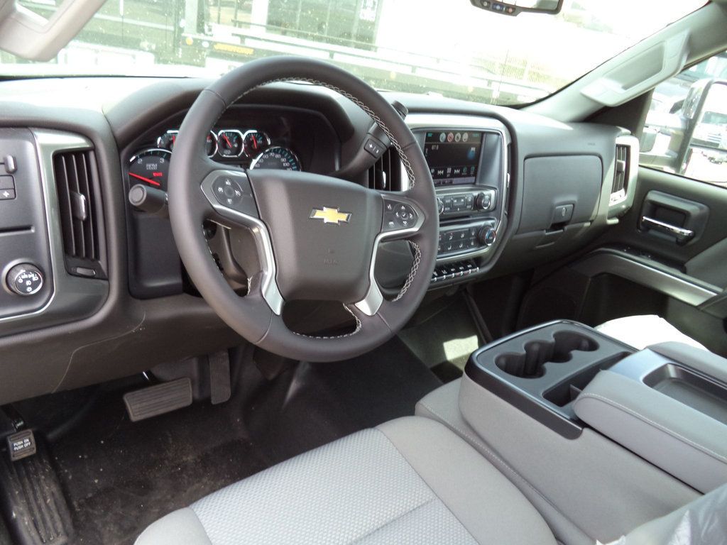 2023 Chevrolet Silverado 6500HD With 21ft Dovetail Beavertail Ramp Truck Equipment Haul - 22362788 - 37