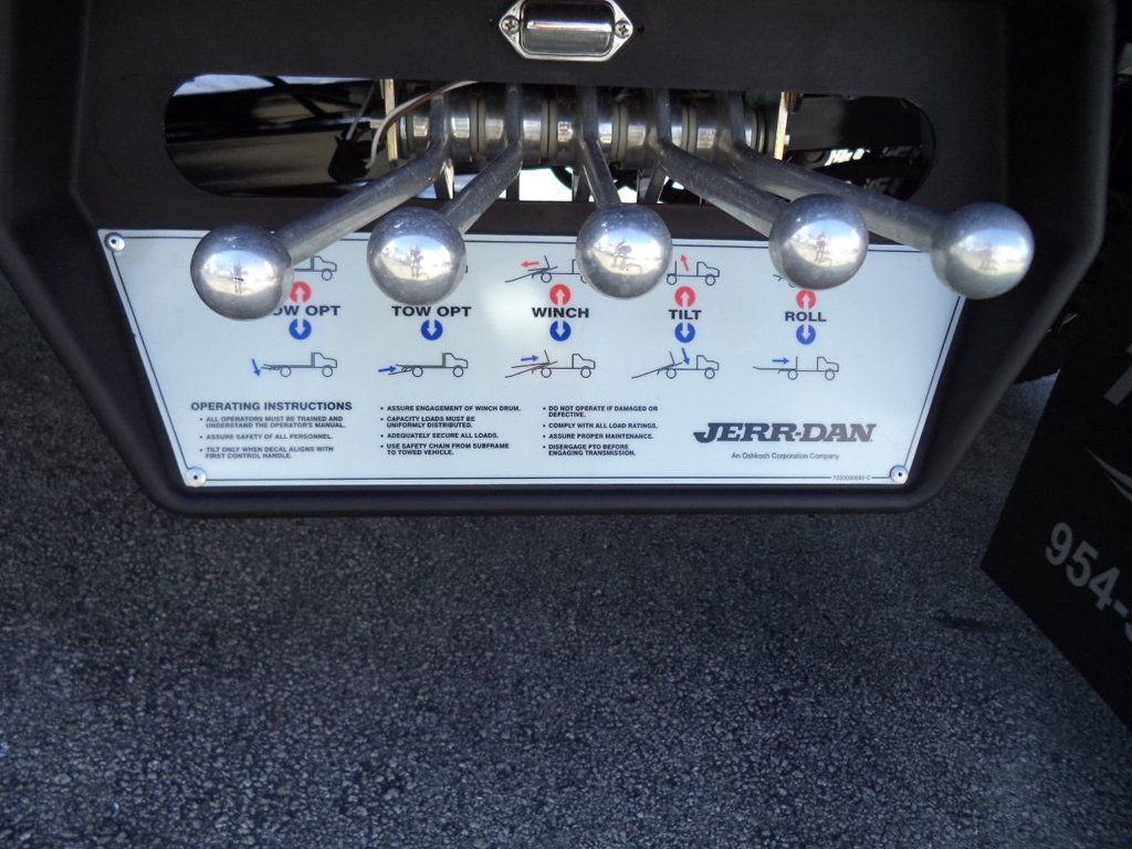 2023 Chevrolet Silverado 6500HD With 21ft JerrDan 6 Ton Extra Low Profile Car Carrier - 22336794 - 30