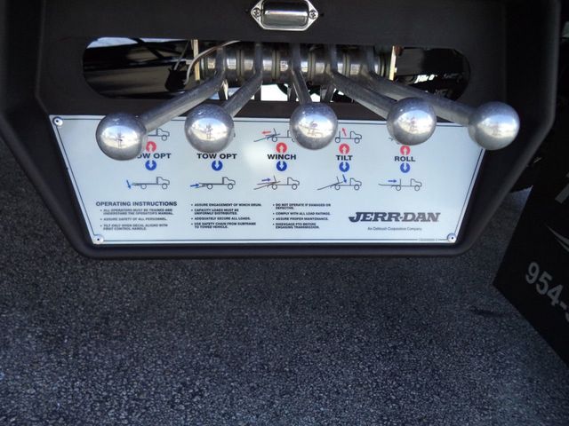 2023 Chevrolet Silverado 6500HD With 21ft JerrDan 6 Ton Extra Low Profile Car Carrier - 22336794 - 30