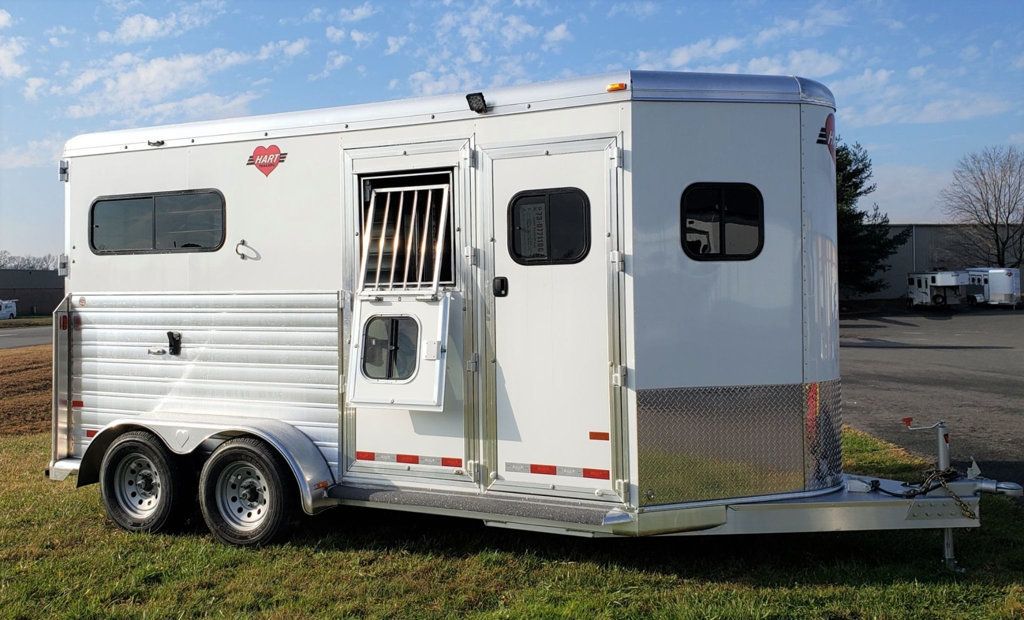 2023 Hart 2 Horse King Straight Load  - 22027131 - 1