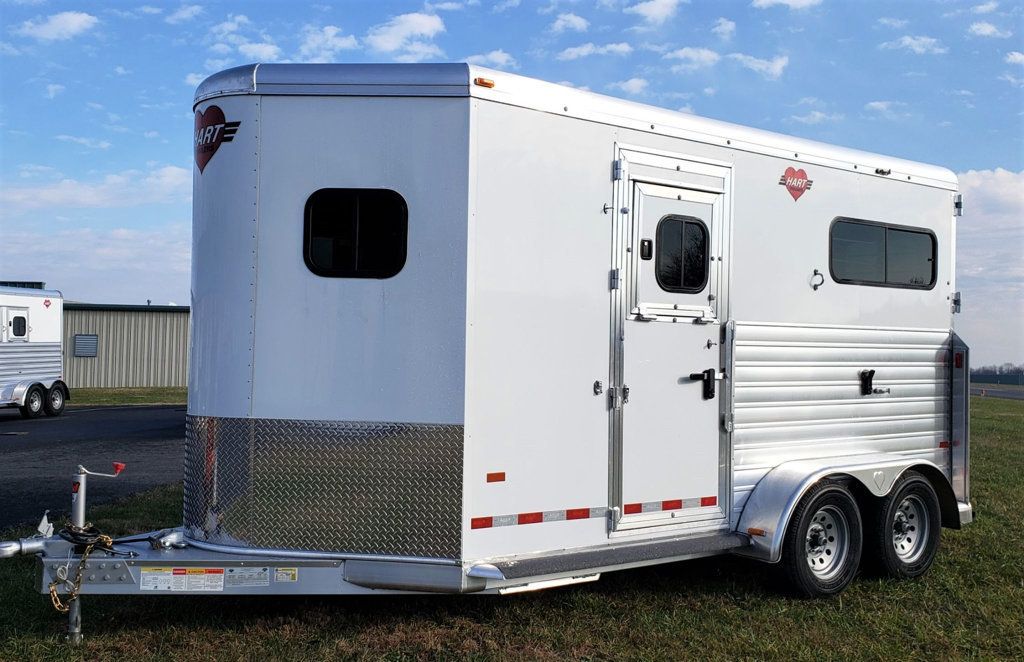 2023 Hart 2 Horse King Straight Load  - 22027131 - 2